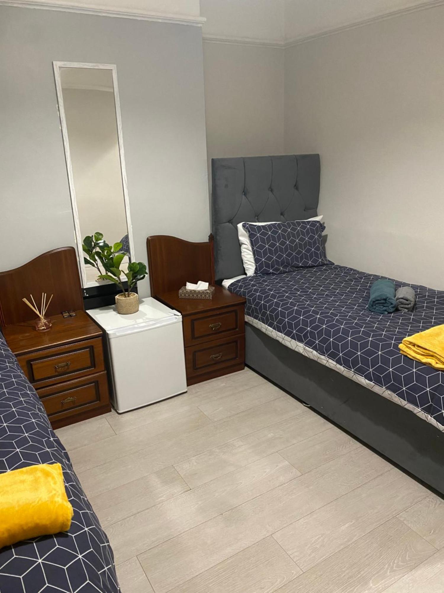 Denis Hostel Lincoln Luaran gambar