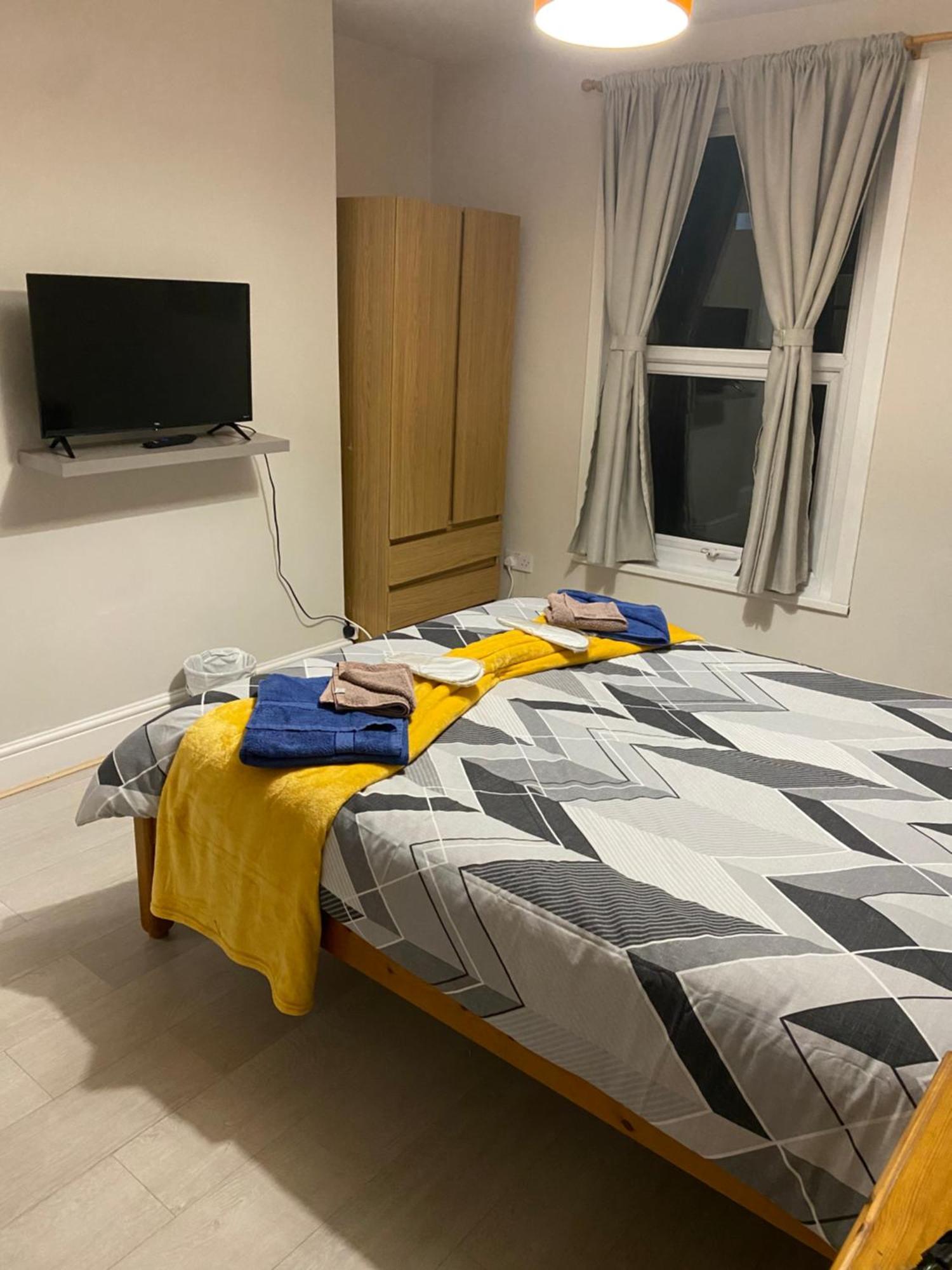Denis Hostel Lincoln Luaran gambar