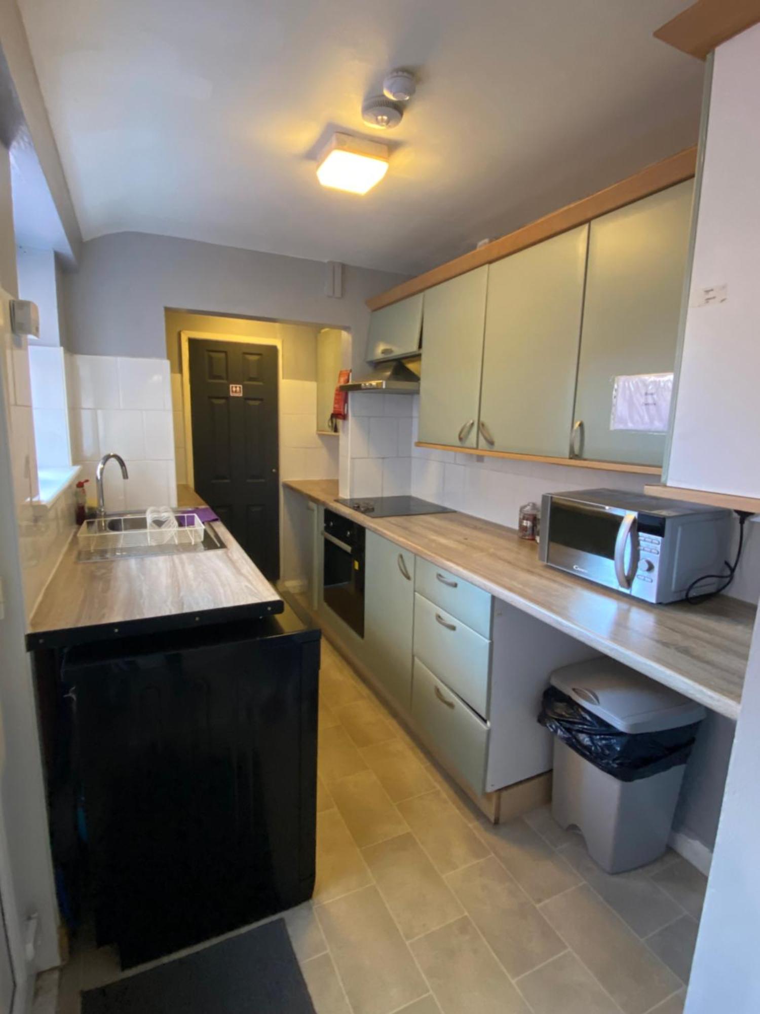 Denis Hostel Lincoln Luaran gambar